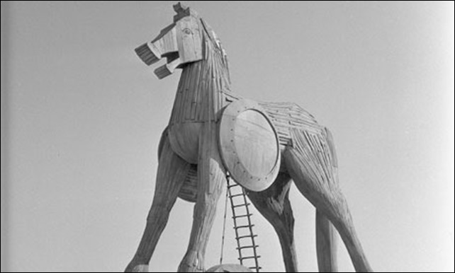 trojan-horse-007